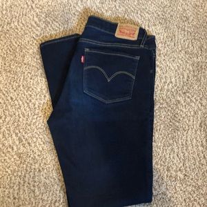 Levi’s 711 skinny jeans